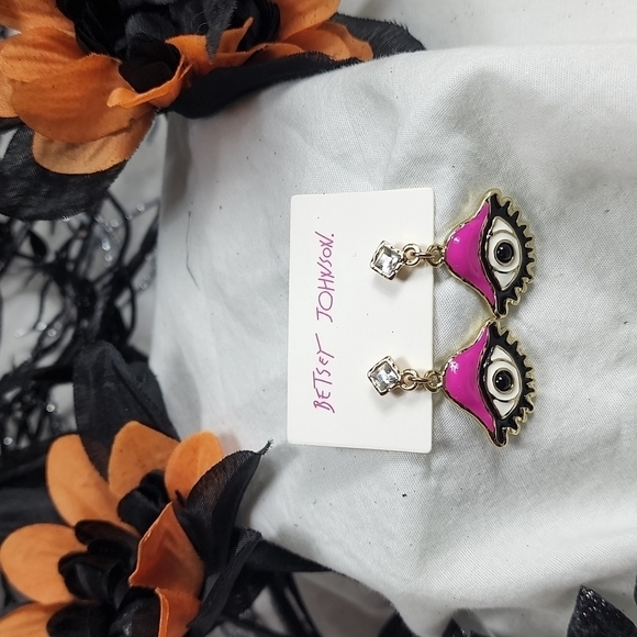 NWOT BETSEY JOHNSON EARRINGS